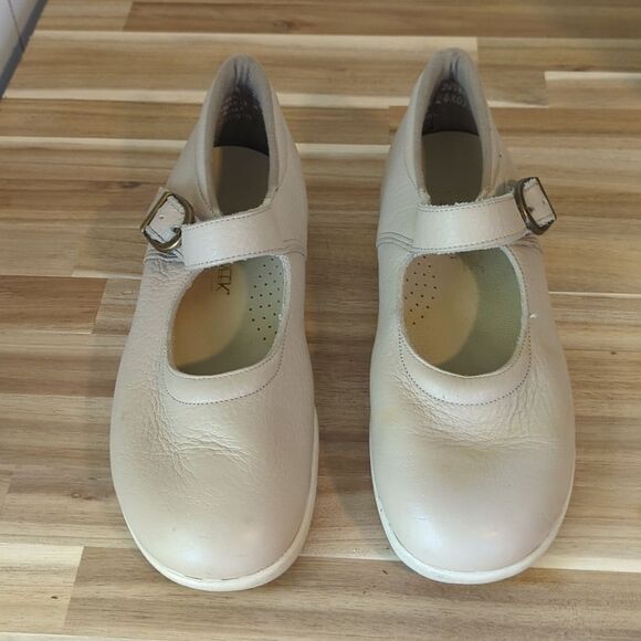 Cabin Creek Woman's Leather Mary Jane Shoes 6.5 - Picture 2 of 8